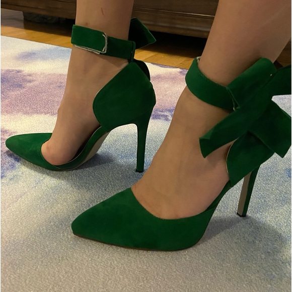 Green Velvet Velcro Size 8 High Heels - Picture 1 of 6